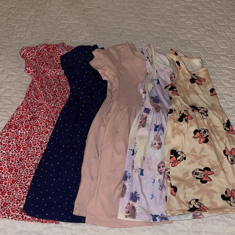 Lots of summer dresses in excellent condition - Picture 2 of 2